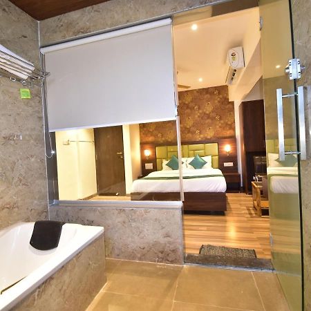 Hotel Candor Amigo Airoli Mind Space 纳威孟买 外观 照片