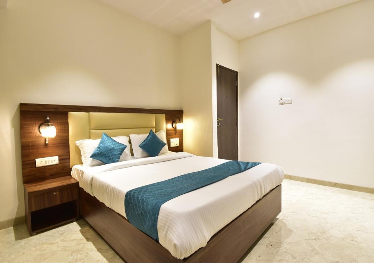 Hotel Candor Amigo Airoli Mind Space 纳威孟买 外观 照片