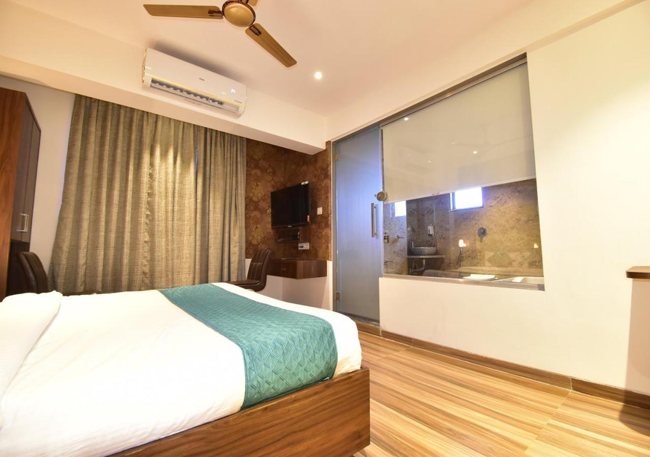 Hotel Candor Amigo Airoli Mind Space 纳威孟买 外观 照片