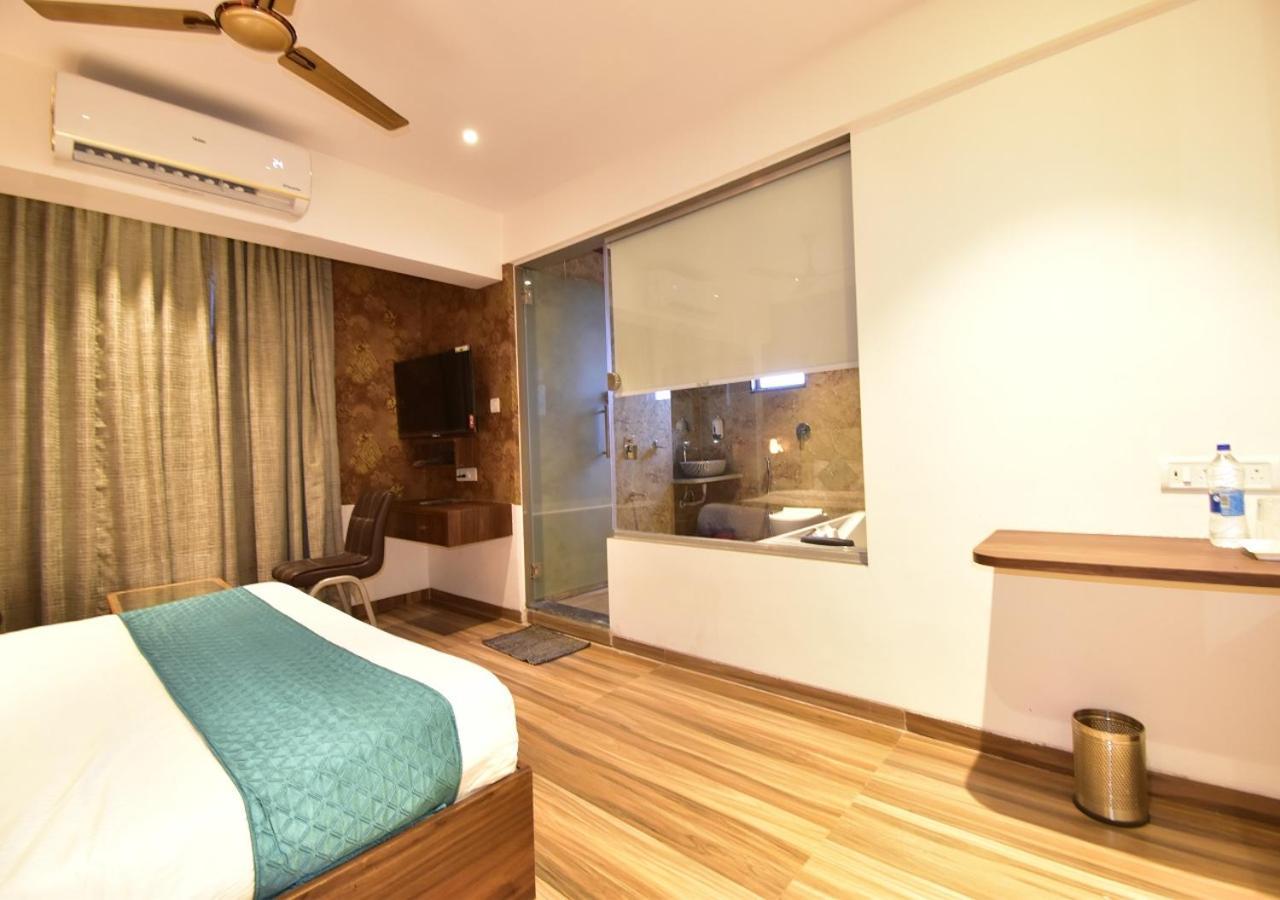 Hotel Candor Amigo Airoli Mind Space 纳威孟买 外观 照片